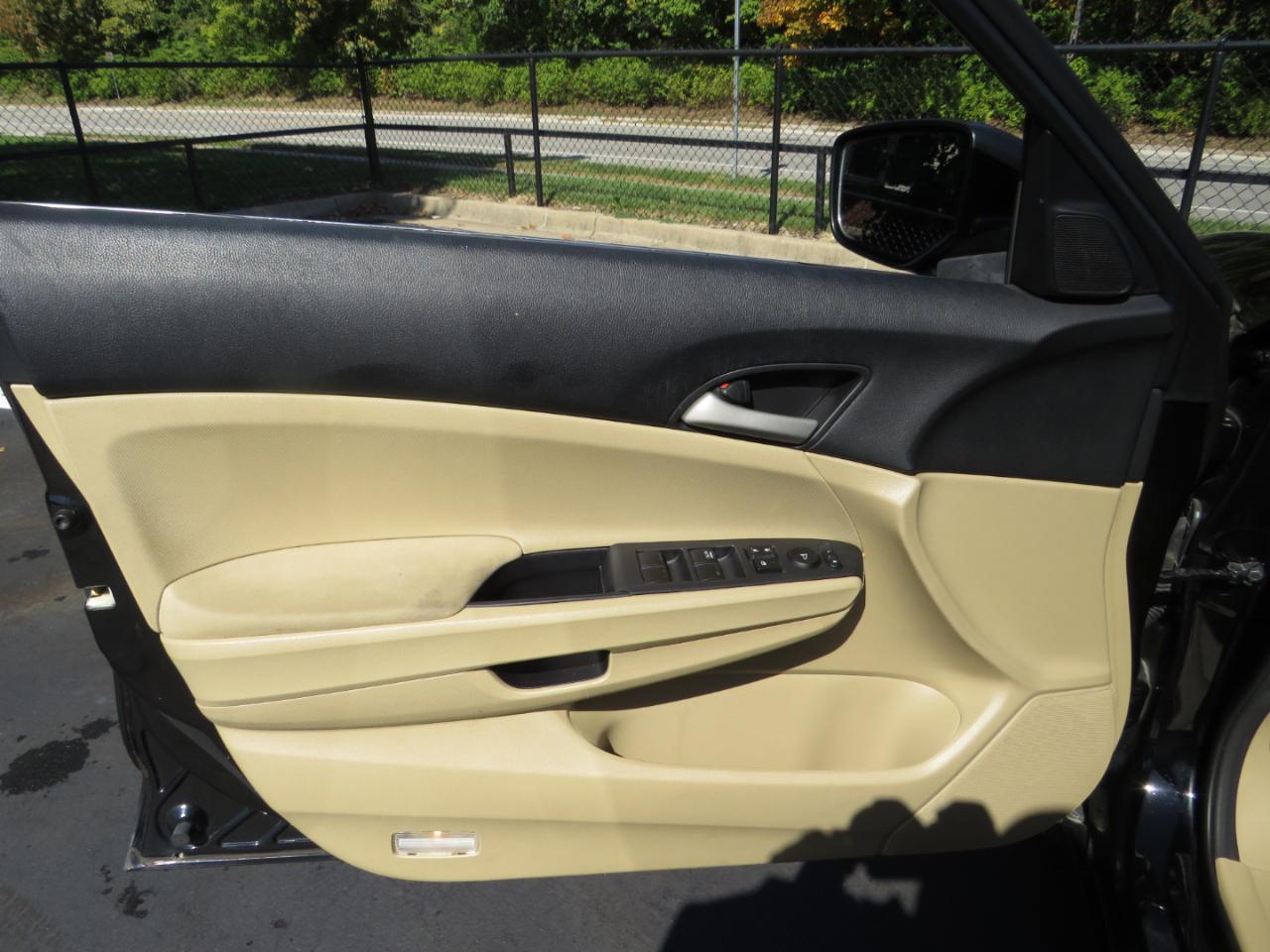 Honda Accord Sdn 4dr I4 Auto LX 2011
