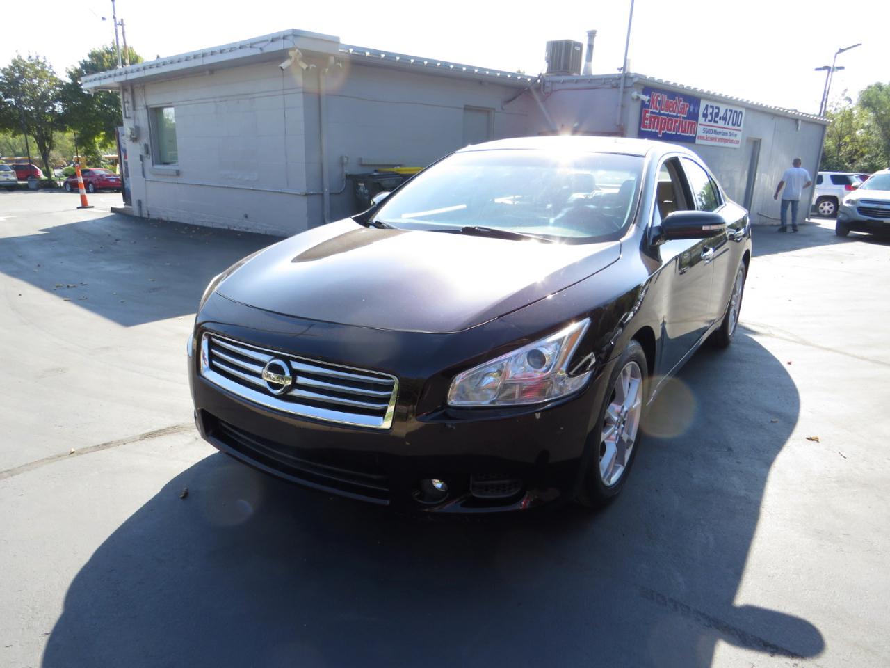 Nissan Maxima 4dr Sdn 3.5 SV 2014