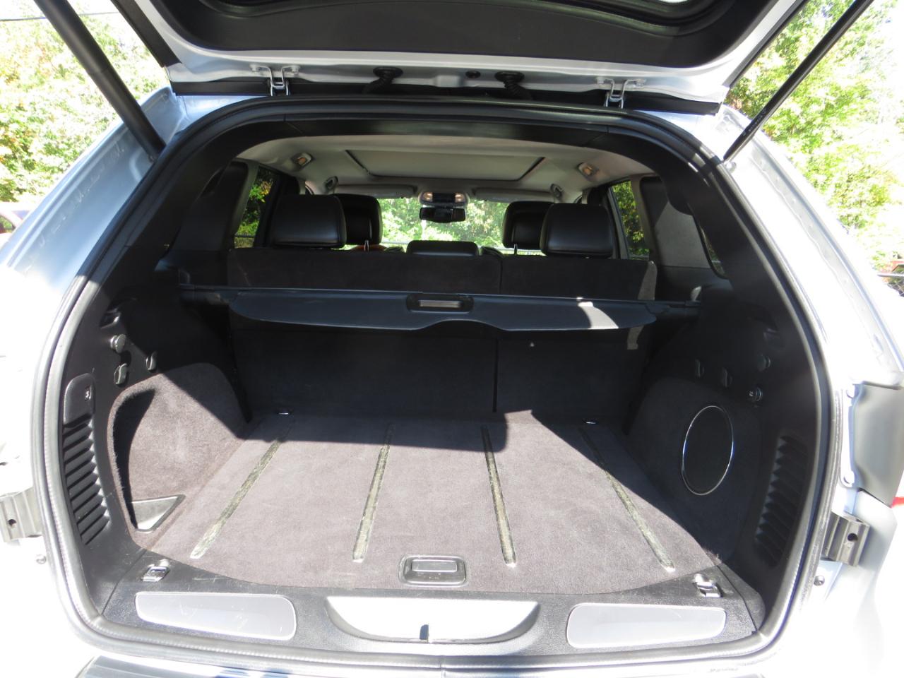 Jeep Grand Cherokee 4WD 4dr Overland 2012