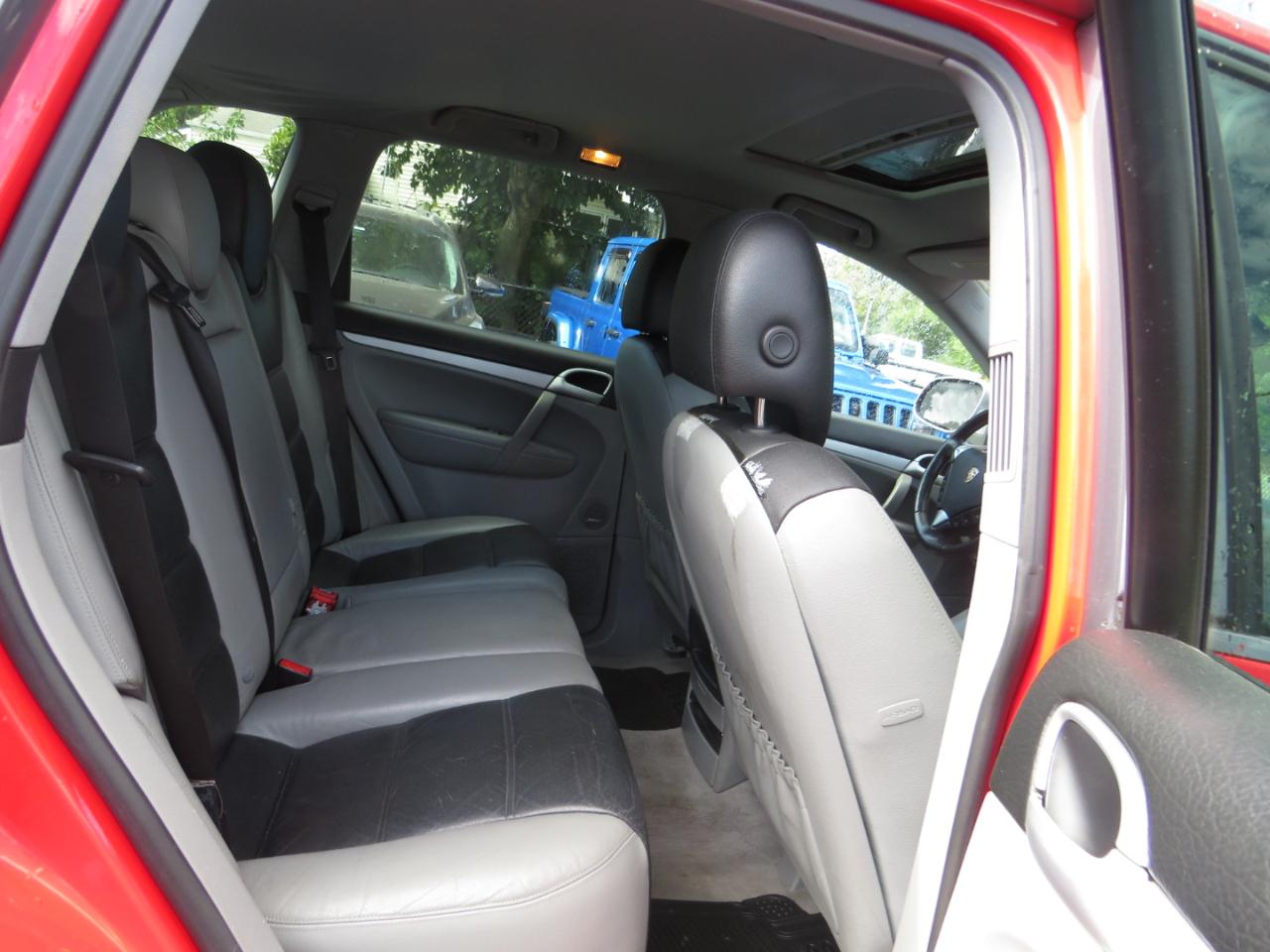 Porsche Cayenne 4dr S Tiptronic 2006