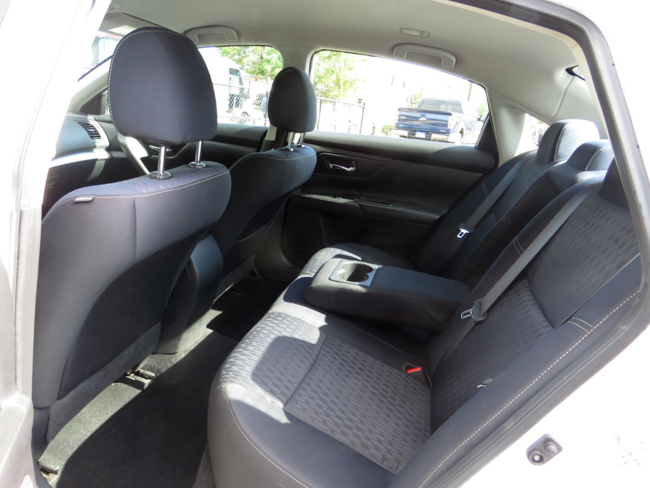 Nissan Altima 2.5 S Sedan 2017