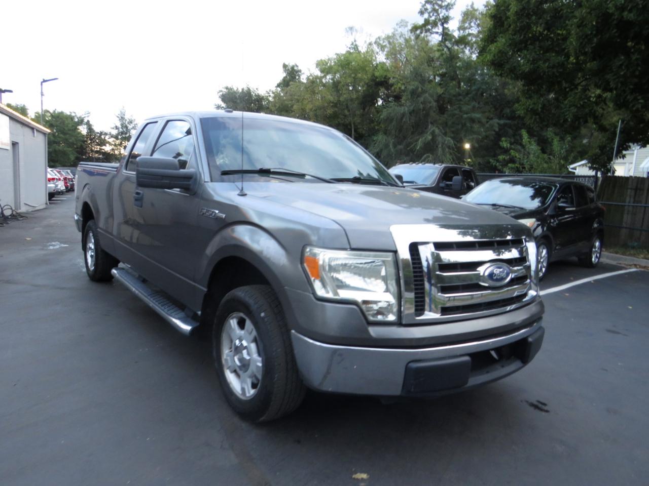 Ford F-150 2WD SuperCab 145" FX2 Sport 2010
