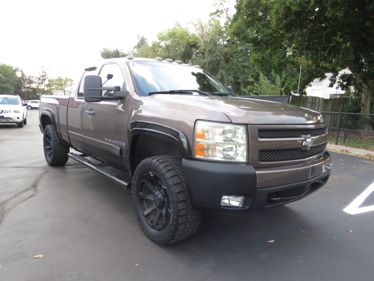 Chevrolet Silverado 1500 4WD Ext Cab 143.5" LT w/2LT 2008