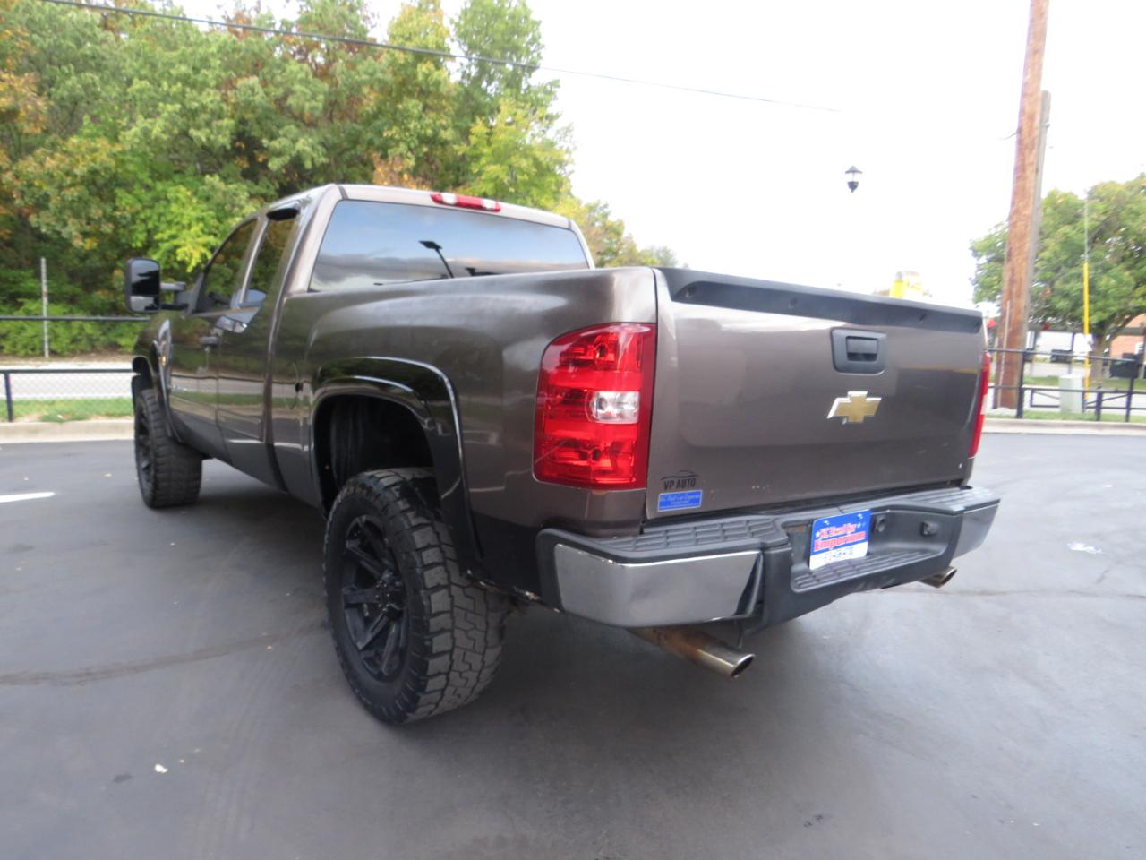 Chevrolet Silverado 1500 4WD Ext Cab 143.5" LT w/2LT 2008