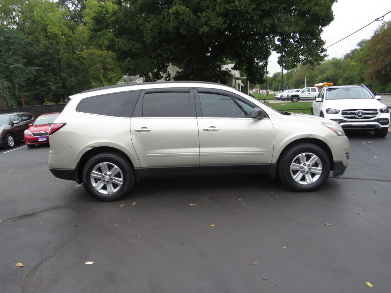 Chevrolet Traverse AWD 4dr LT w/1LT 2014