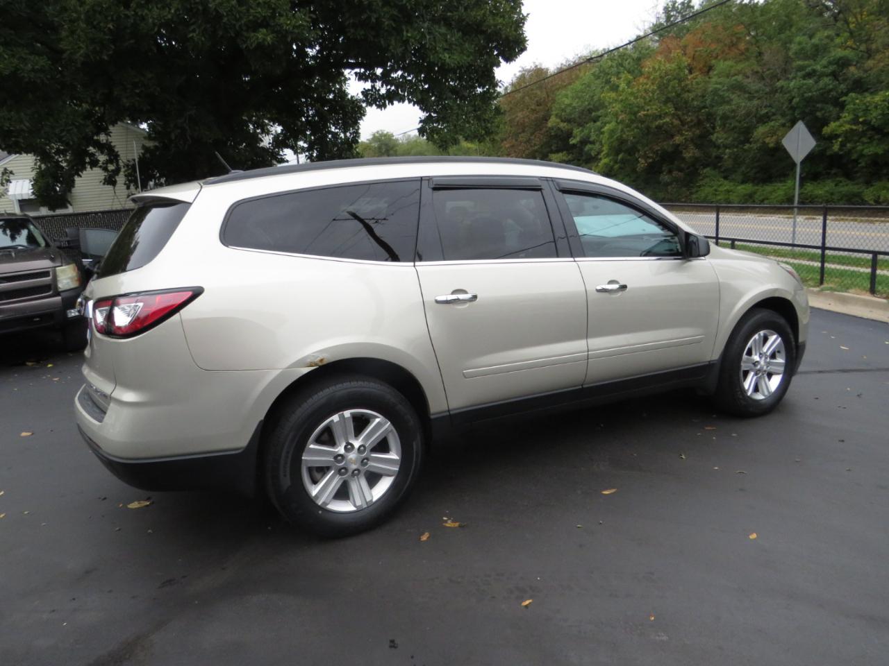Chevrolet Traverse AWD 4dr LT w/1LT 2014