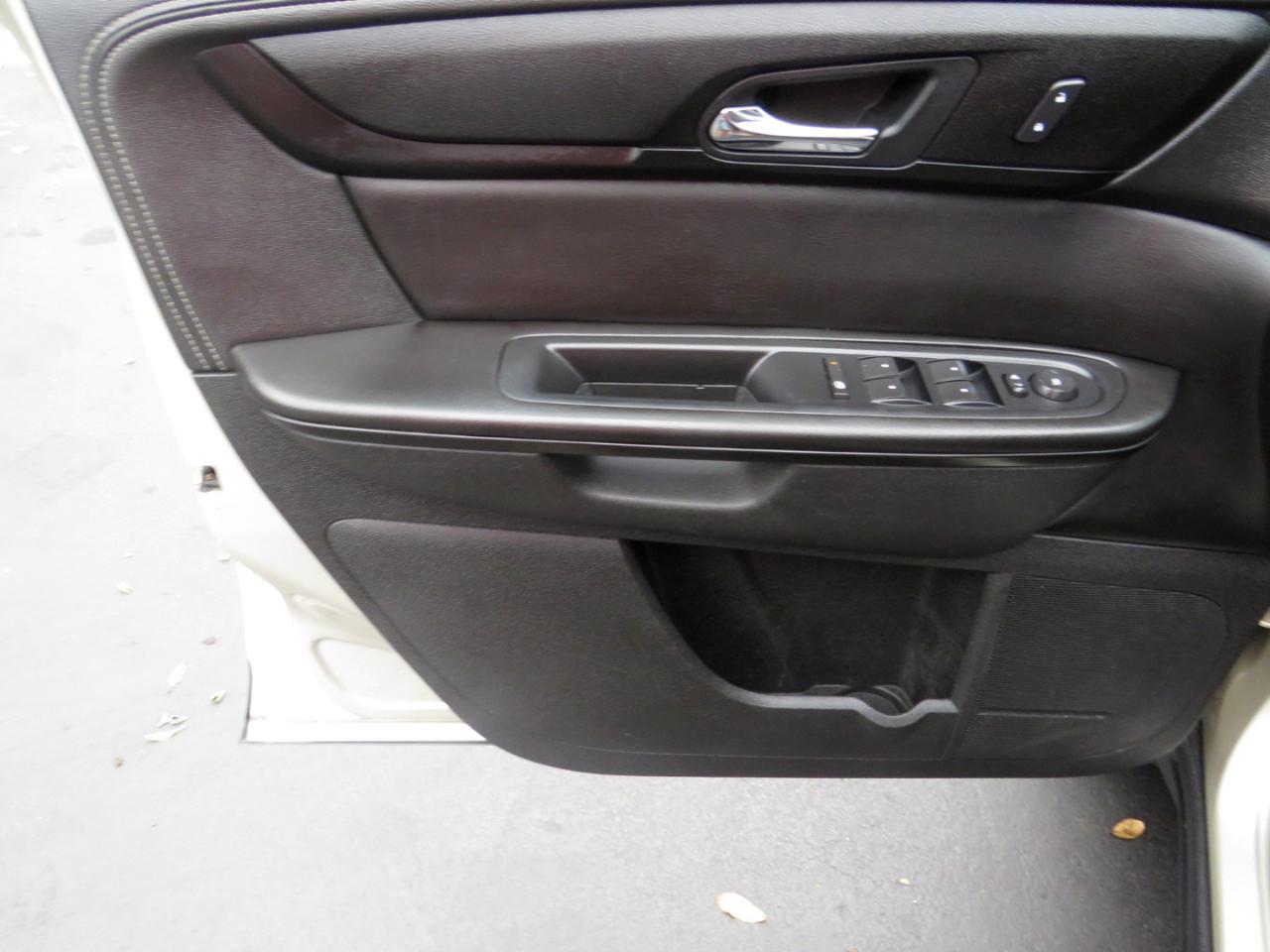 Chevrolet Traverse AWD 4dr LT w/1LT 2014