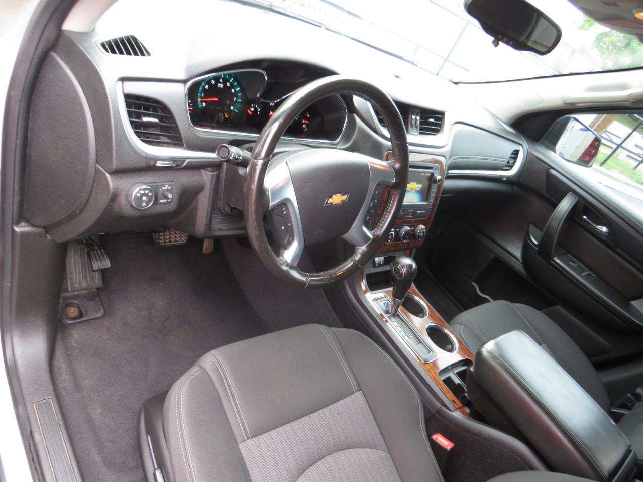 Chevrolet Traverse AWD 4dr LT w/1LT 2014