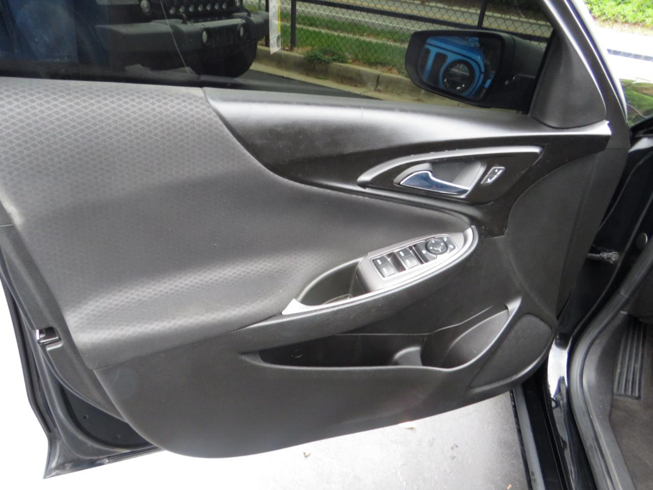 Chevrolet Malibu 4dr Sdn LS w/1LS 2018