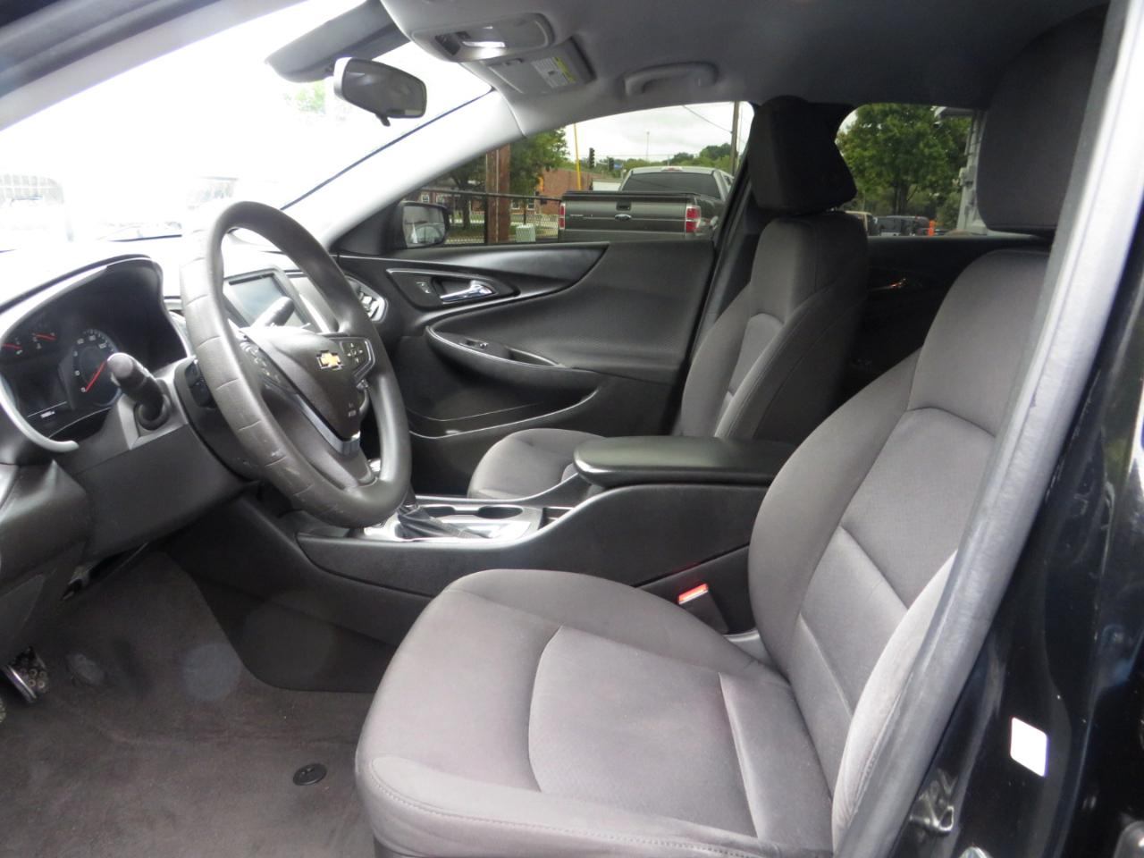 Chevrolet Malibu 4dr Sdn LS w/1LS 2018