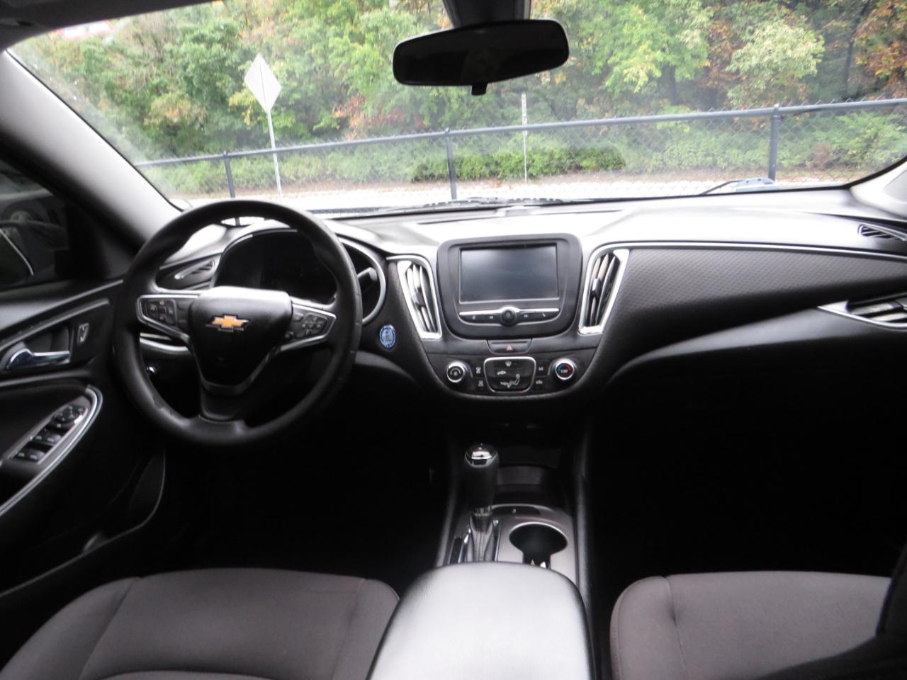 Chevrolet Malibu 4dr Sdn LS w/1LS 2018