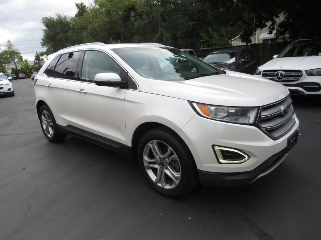 Ford Edge 4dr Titanium FWD 2015