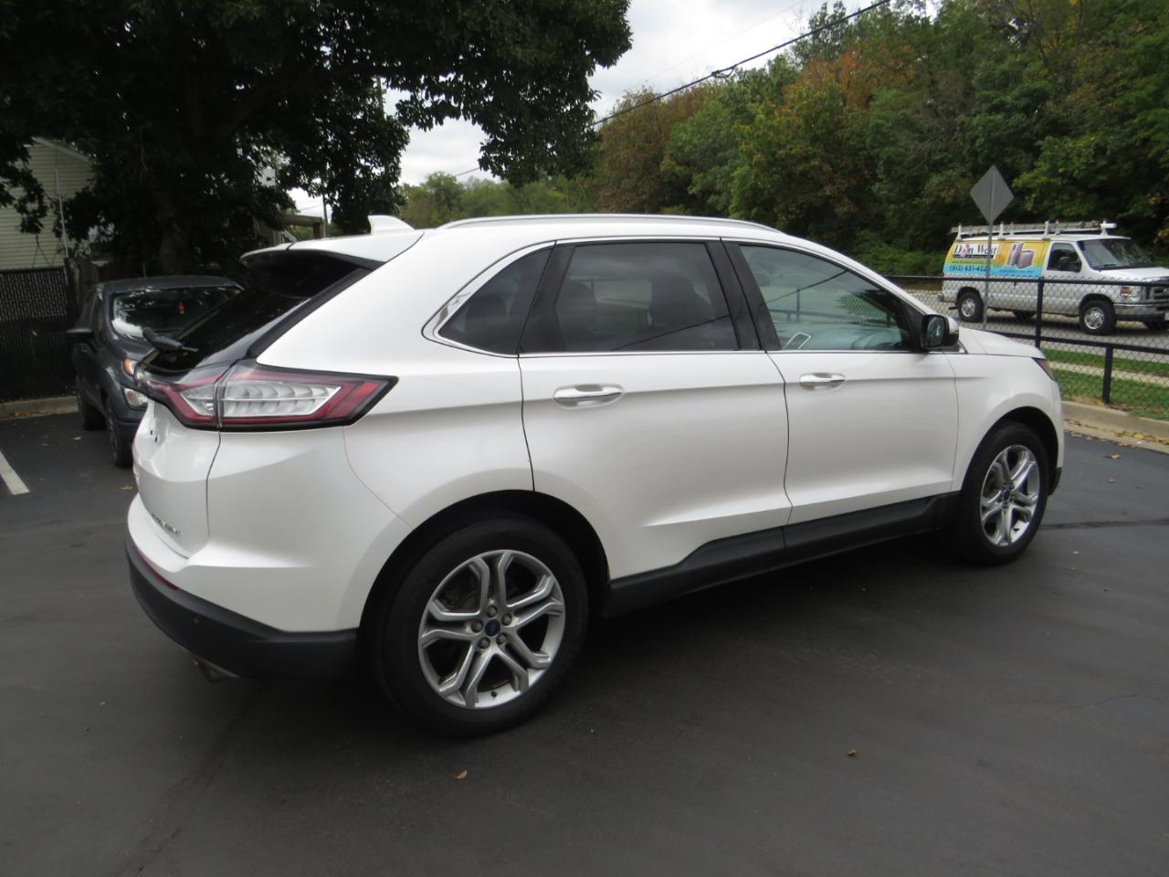 Ford Edge 4dr Titanium FWD 2015