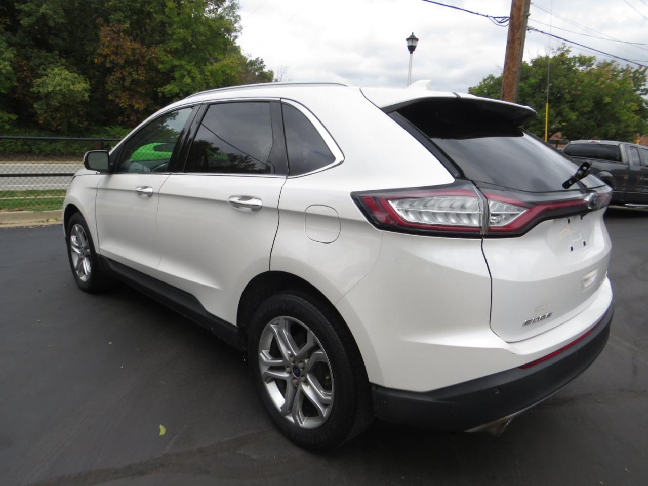 Ford Edge 4dr Titanium FWD 2015
