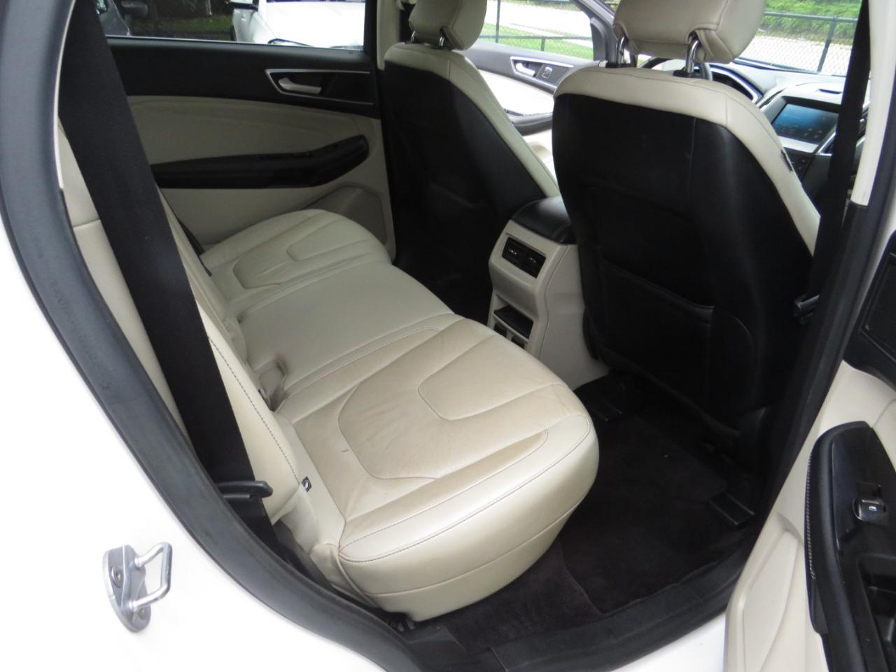 Ford Edge 4dr Titanium FWD 2015