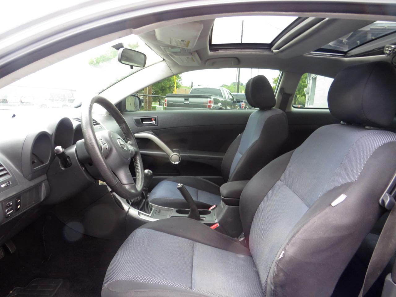 Scion tC 2dr HB Man Spec (Natl) 2008