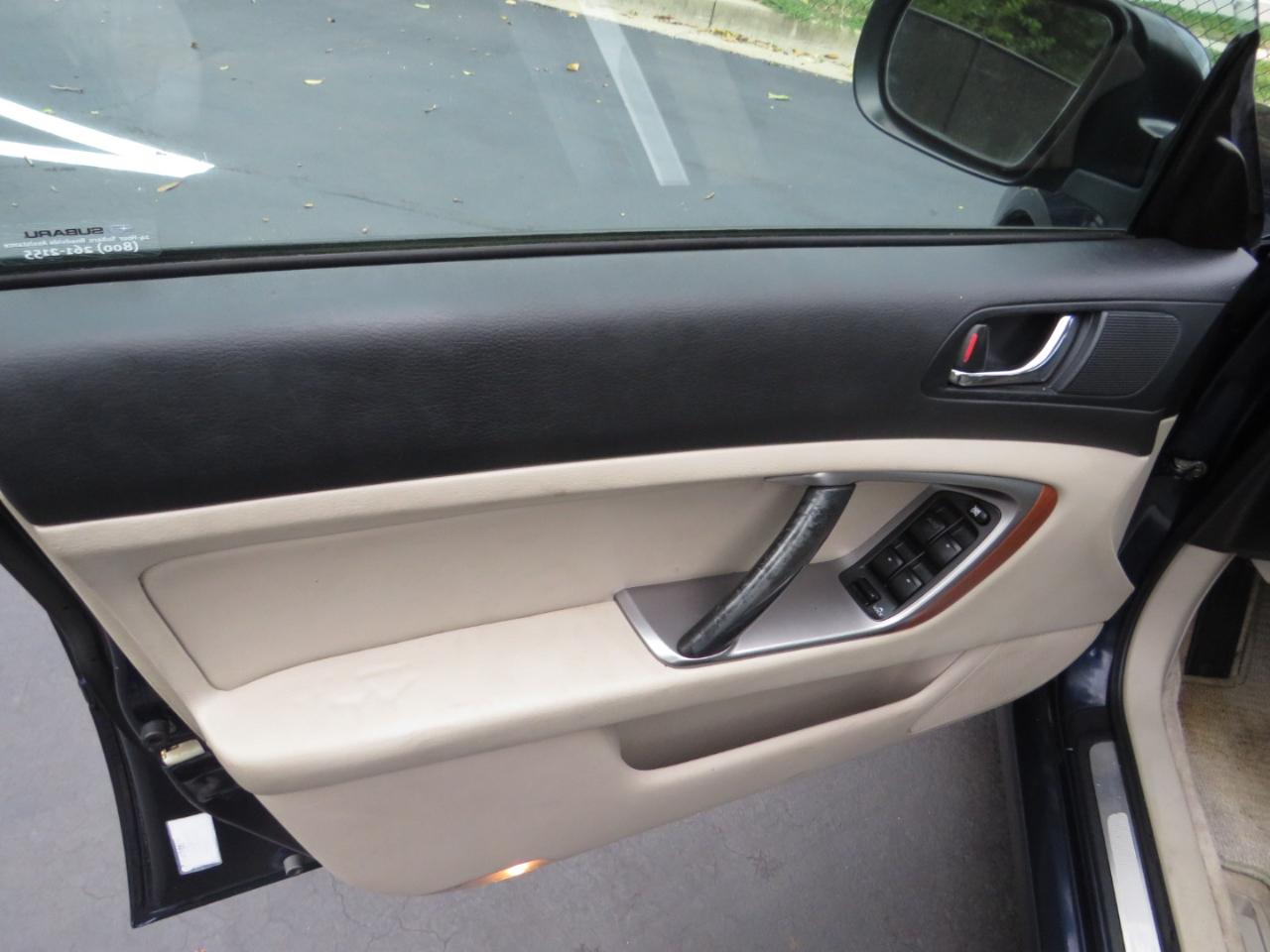Subaru Legacy Sedan (Natl) 2.5 GT Ltd Auto Black Interior 2005