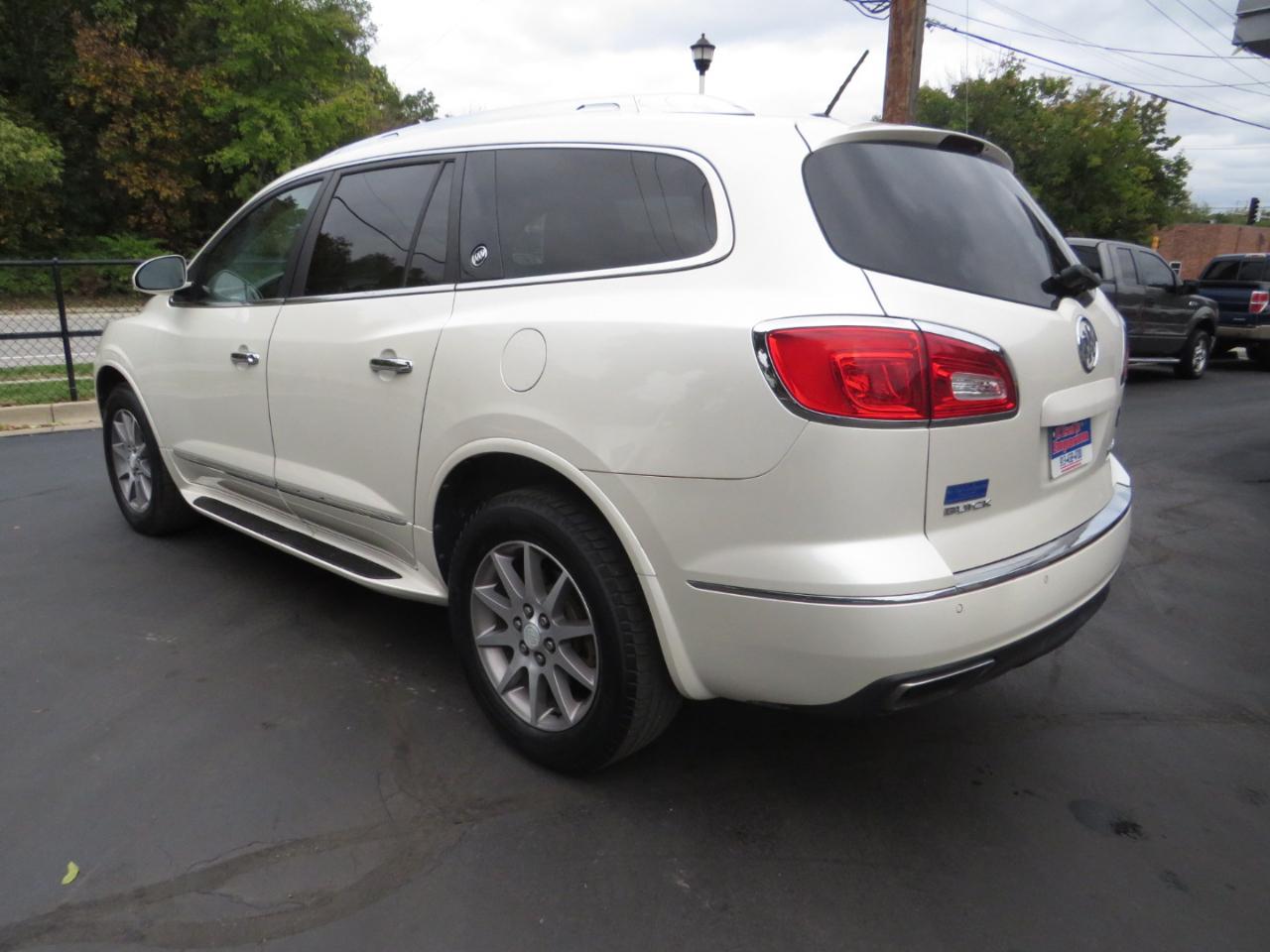Buick Enclave FWD 4dr Leather 2013