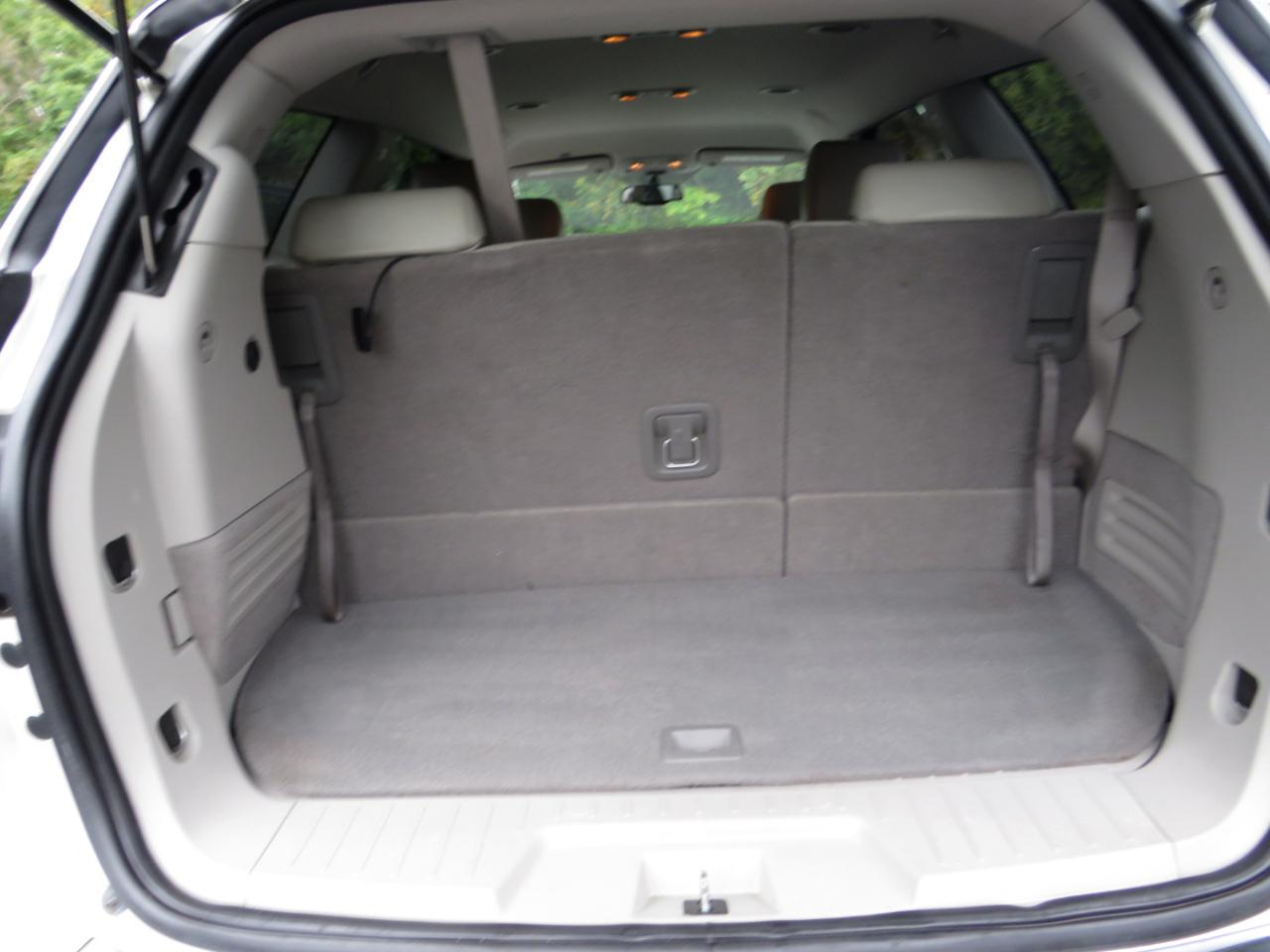 Buick Enclave FWD 4dr Leather 2013
