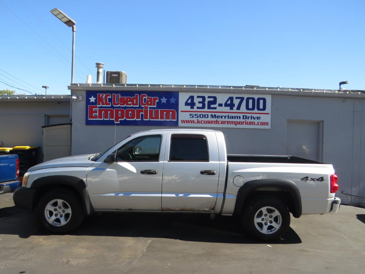 Dodge Dakota 4dr Quad Cab 131 4WD ST 2006