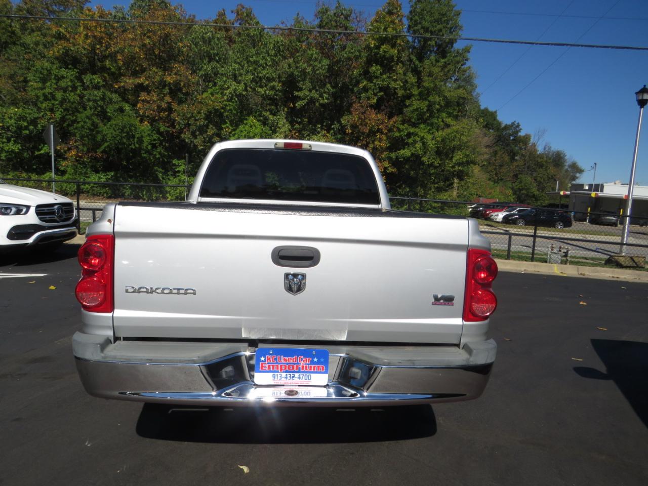 Dodge Dakota 4dr Quad Cab 131 4WD ST 2006