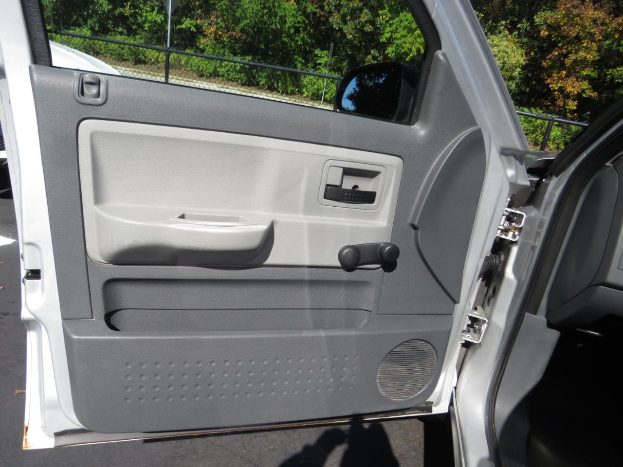 Dodge Dakota 4dr Quad Cab 131 4WD ST 2006