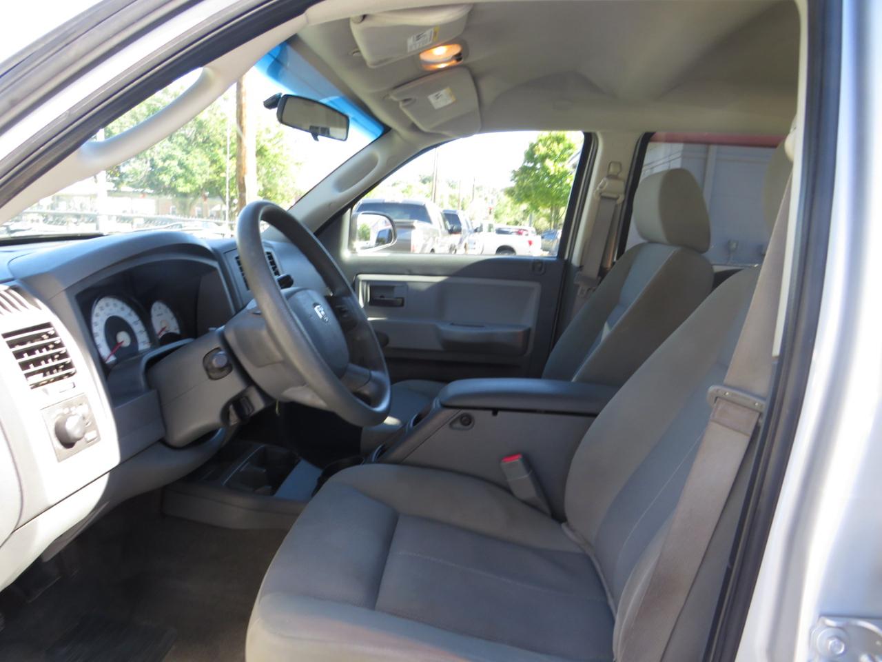 Dodge Dakota 4dr Quad Cab 131 4WD ST 2006