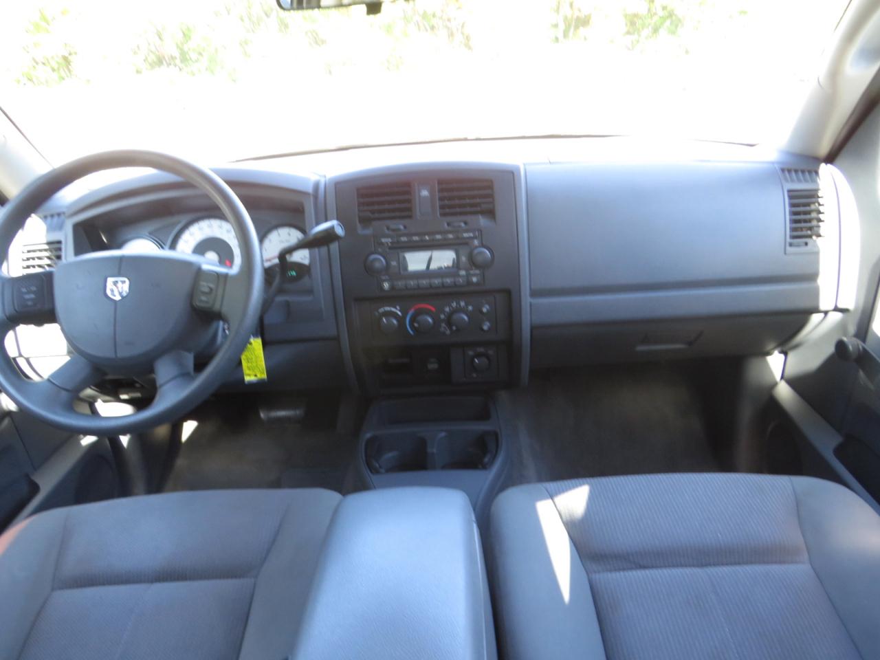 Dodge Dakota 4dr Quad Cab 131 4WD ST 2006