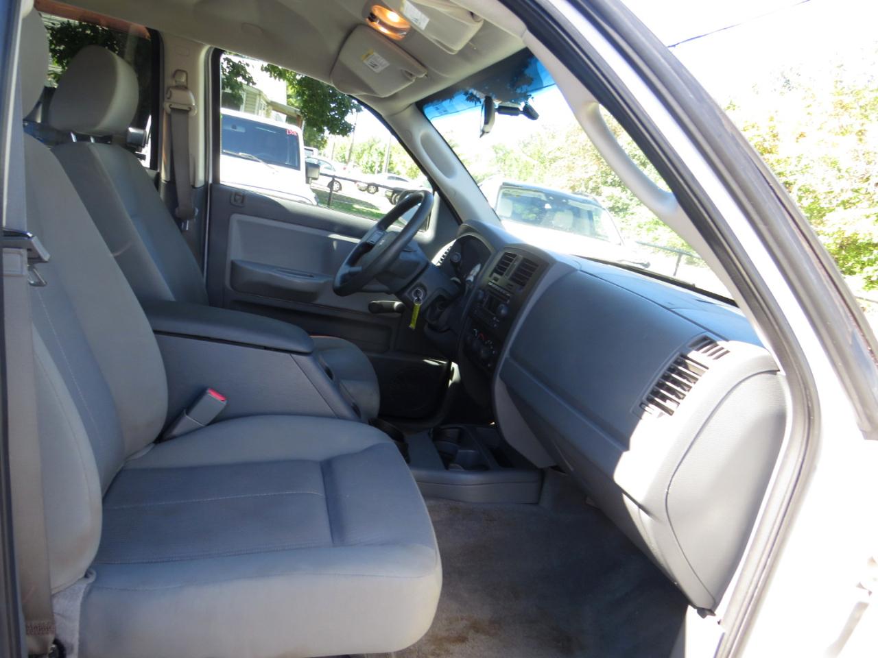 Dodge Dakota 4dr Quad Cab 131 4WD ST 2006