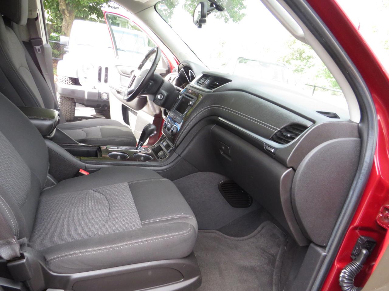 Chevrolet Traverse FWD 4dr LT w/1LT 2015