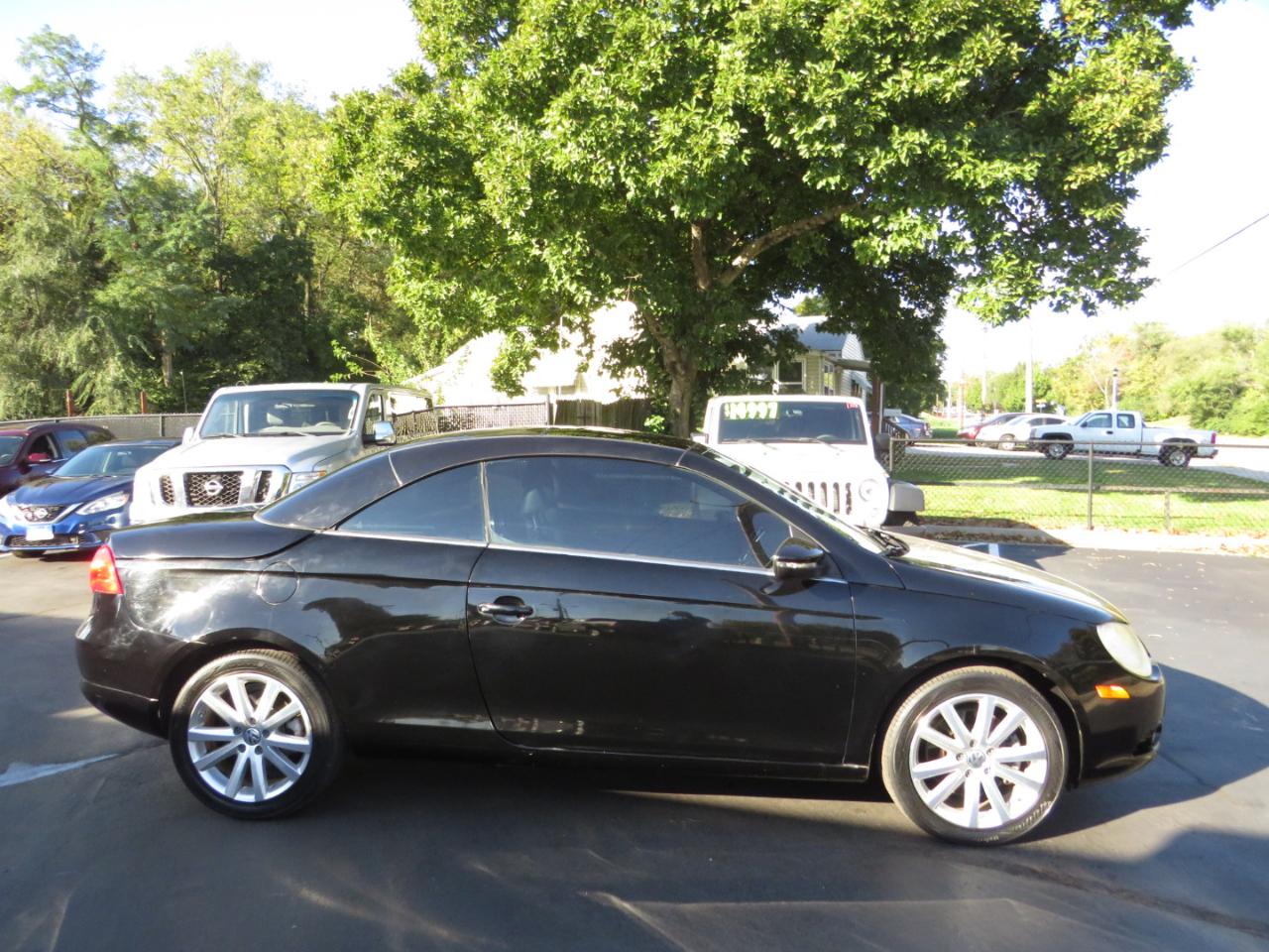 Volkswagen Eos 2dr Conv DSG Komfort 2009
