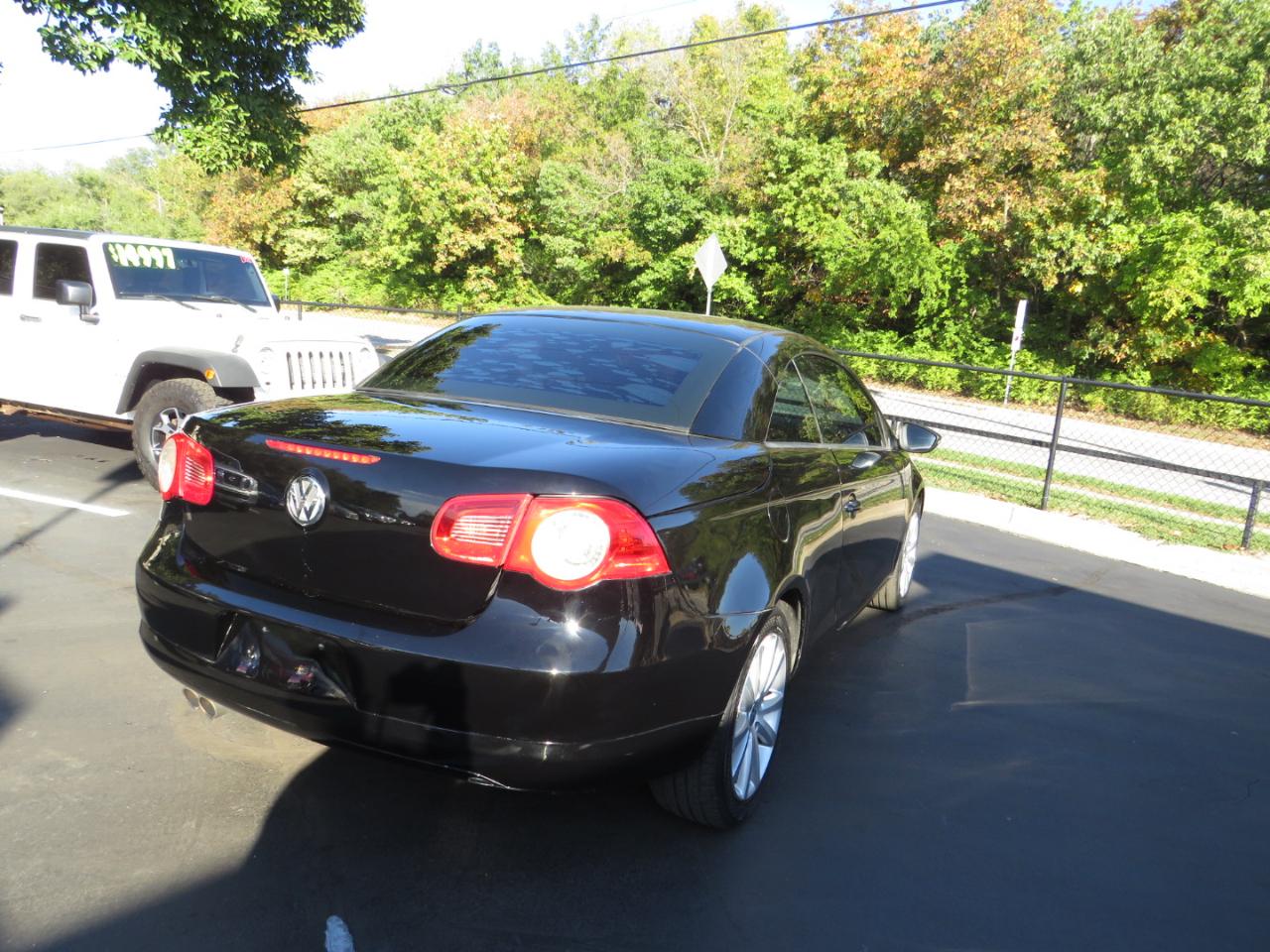 Volkswagen Eos 2dr Conv DSG Komfort 2009