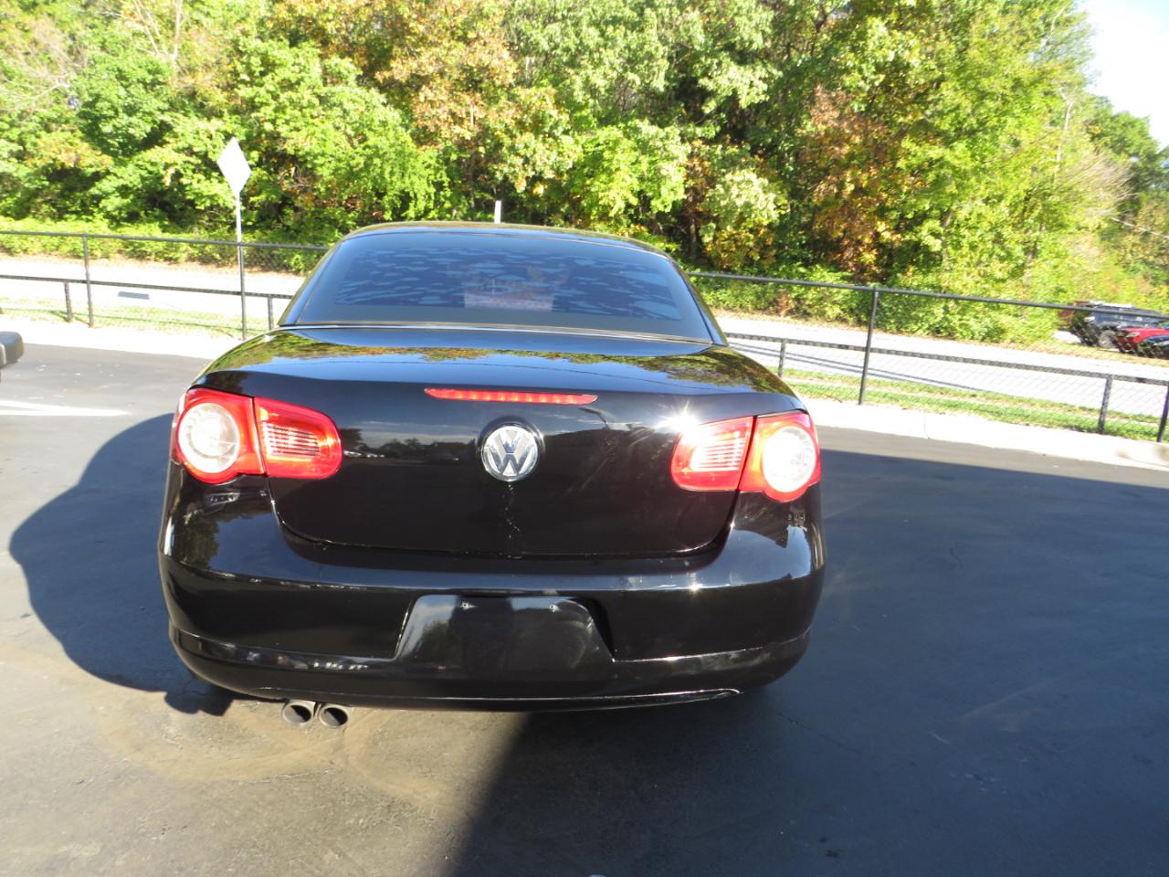 Volkswagen Eos 2dr Conv DSG Komfort 2009