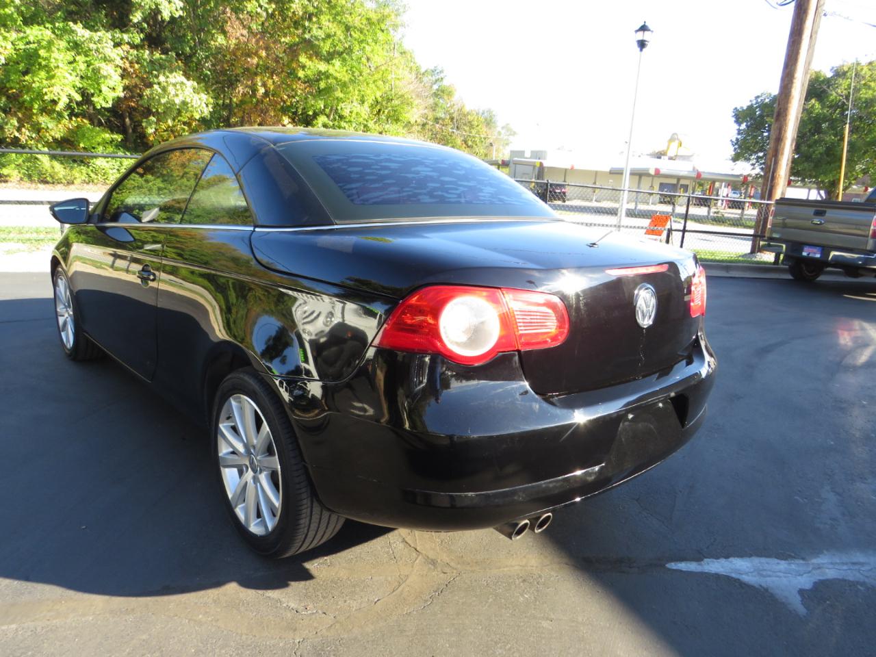 Volkswagen Eos 2dr Conv DSG Komfort 2009