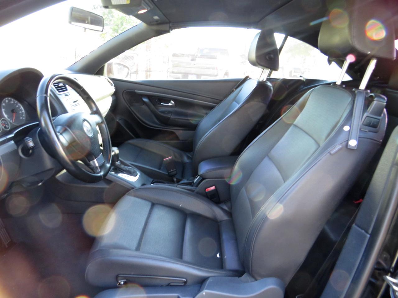 Volkswagen Eos 2dr Conv DSG Komfort 2009
