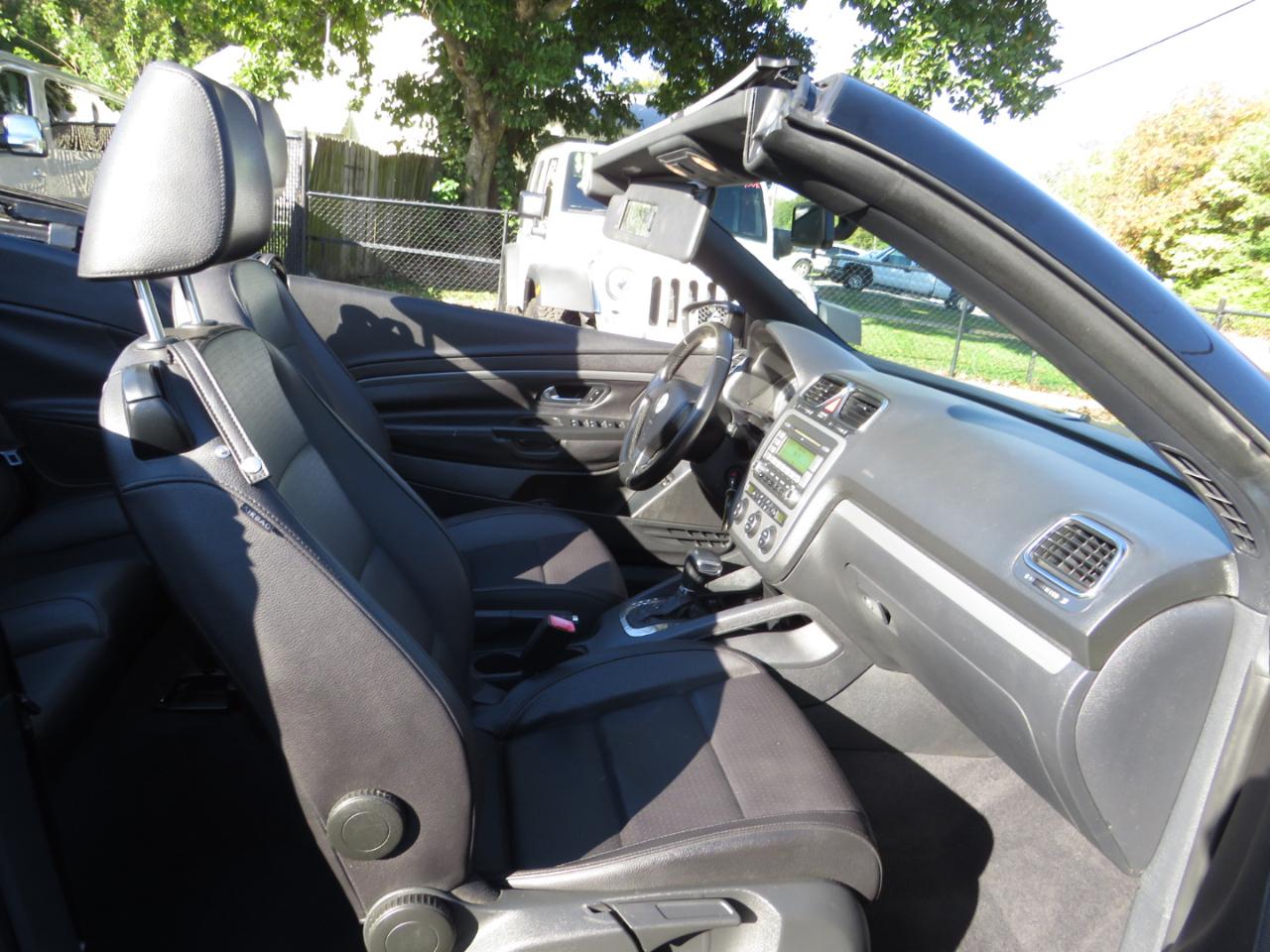 Volkswagen Eos 2dr Conv DSG Komfort 2009