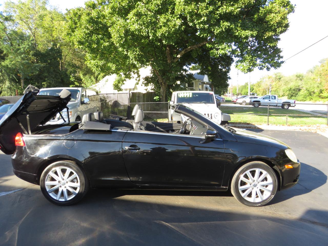 Volkswagen Eos 2dr Conv DSG Komfort 2009