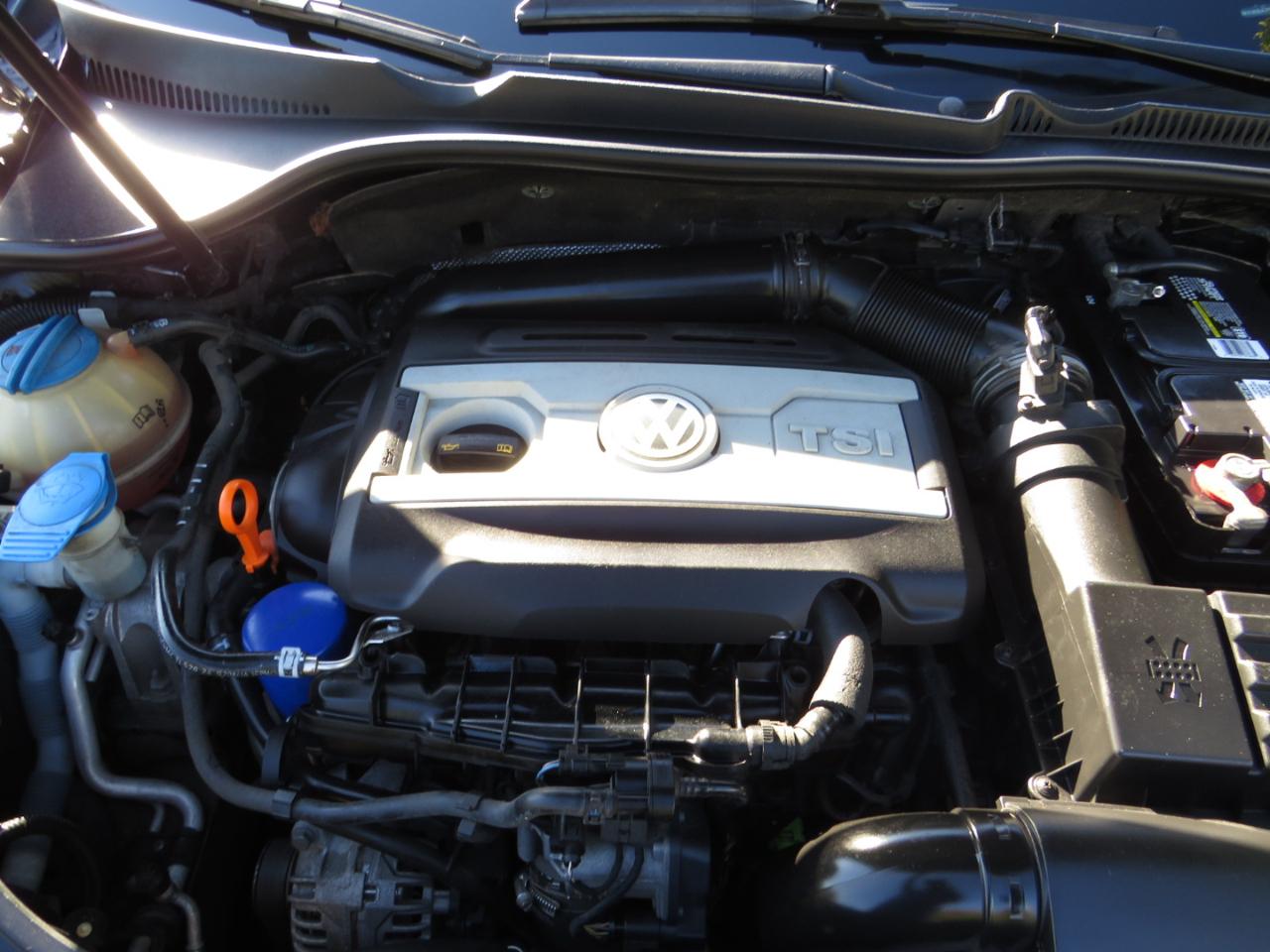 Volkswagen Eos 2dr Conv DSG Komfort 2009