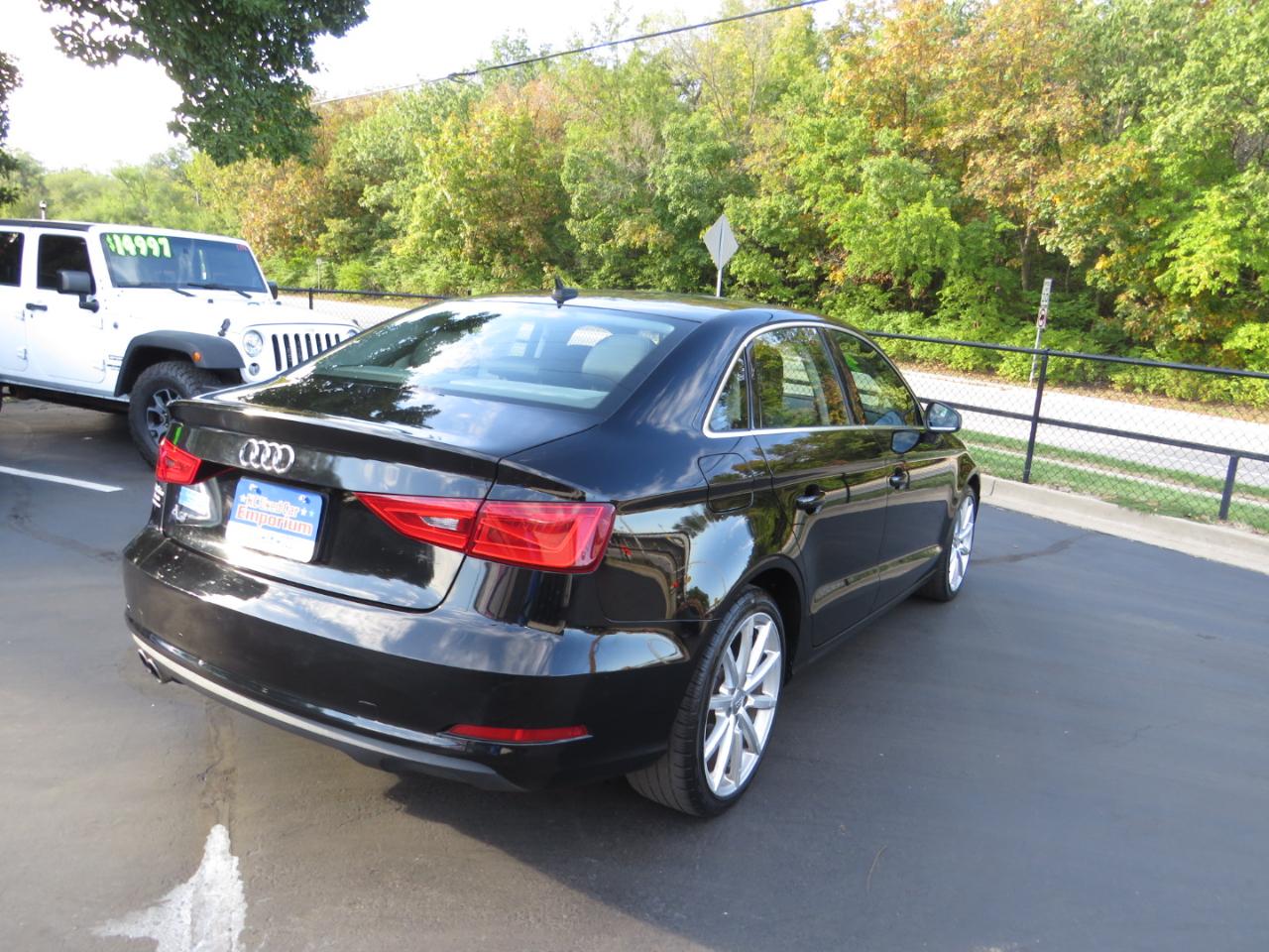 Audi A3 4dr Sdn FWD 1.8T Premium 2015