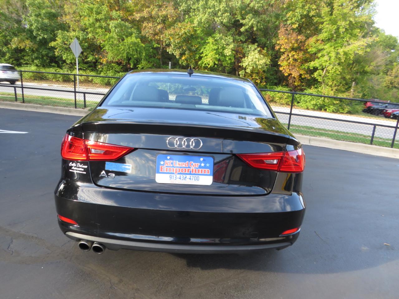 Audi A3 4dr Sdn FWD 1.8T Premium 2015