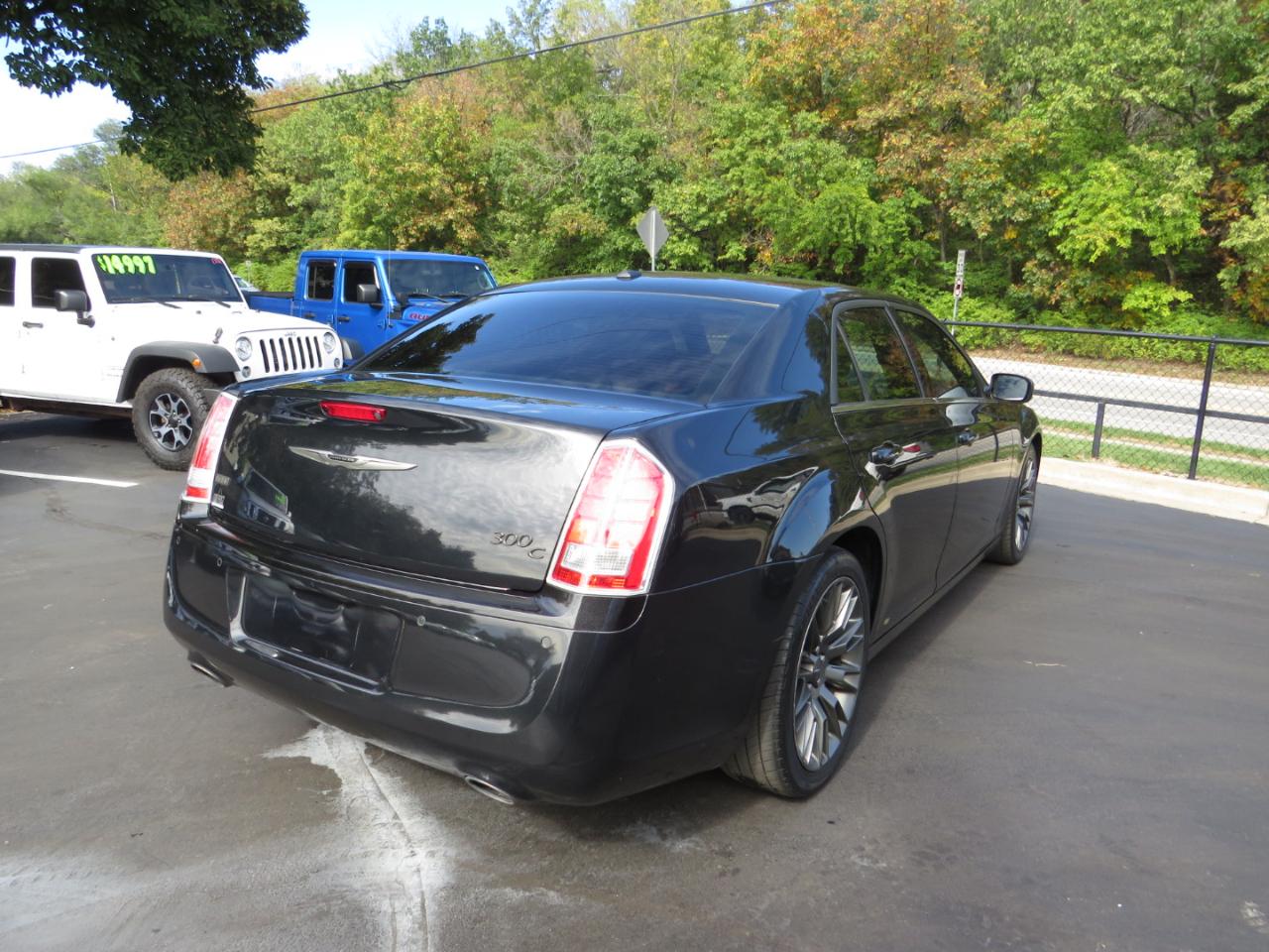 Chrysler 300 4dr Sdn 300C John Varvatos Limited Edition RWD 2013