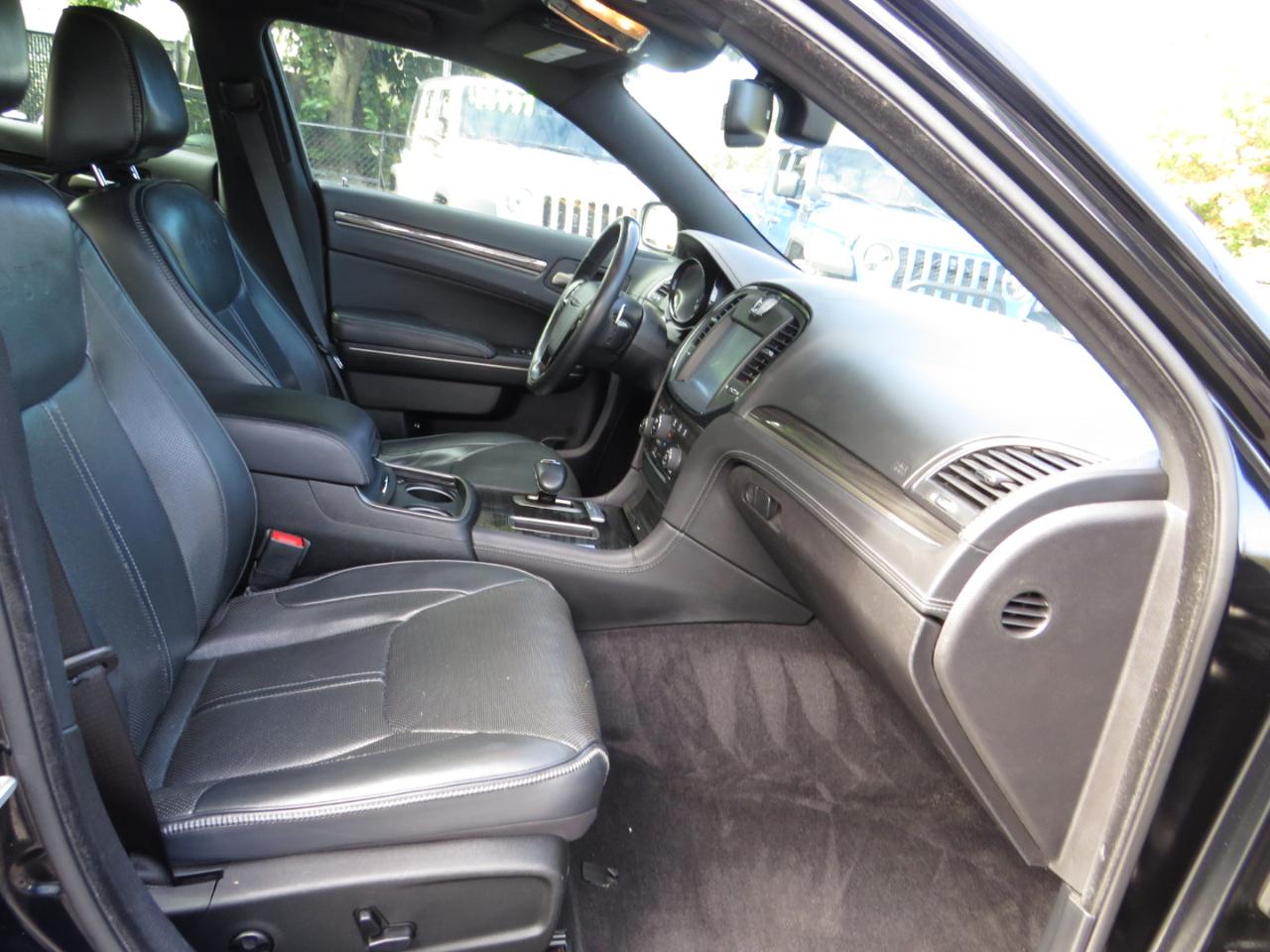 Chrysler 300 4dr Sdn 300C John Varvatos Limited Edition RWD 2013