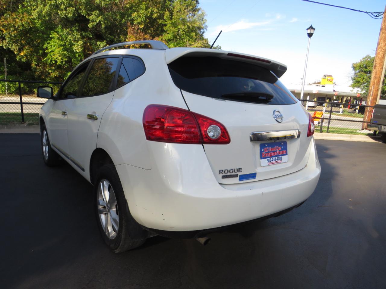Nissan Rogue Select FWD 4dr S 2015