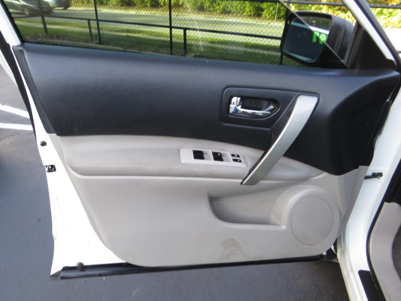 Nissan Rogue Select FWD 4dr S 2015