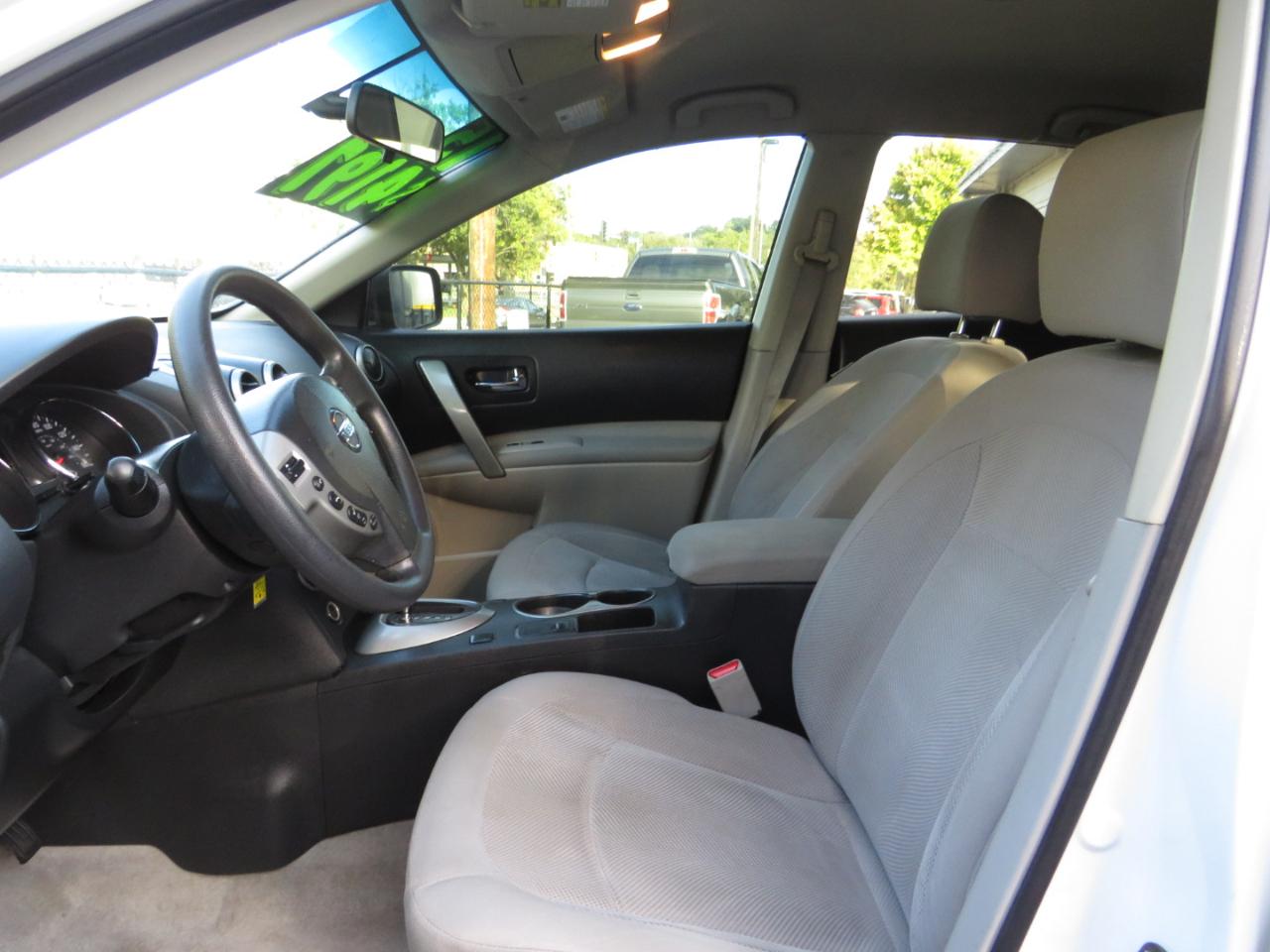 Nissan Rogue Select FWD 4dr S 2015