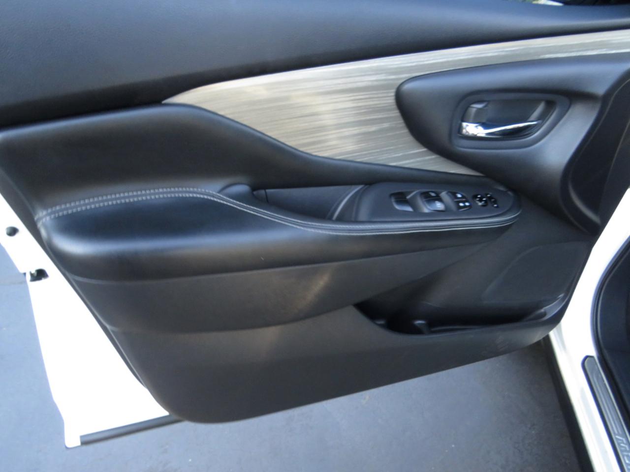 Nissan Murano FWD 4dr SV 2015