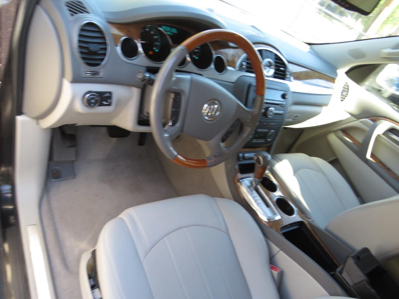 Buick Enclave AWD 4dr CXL-1 2011