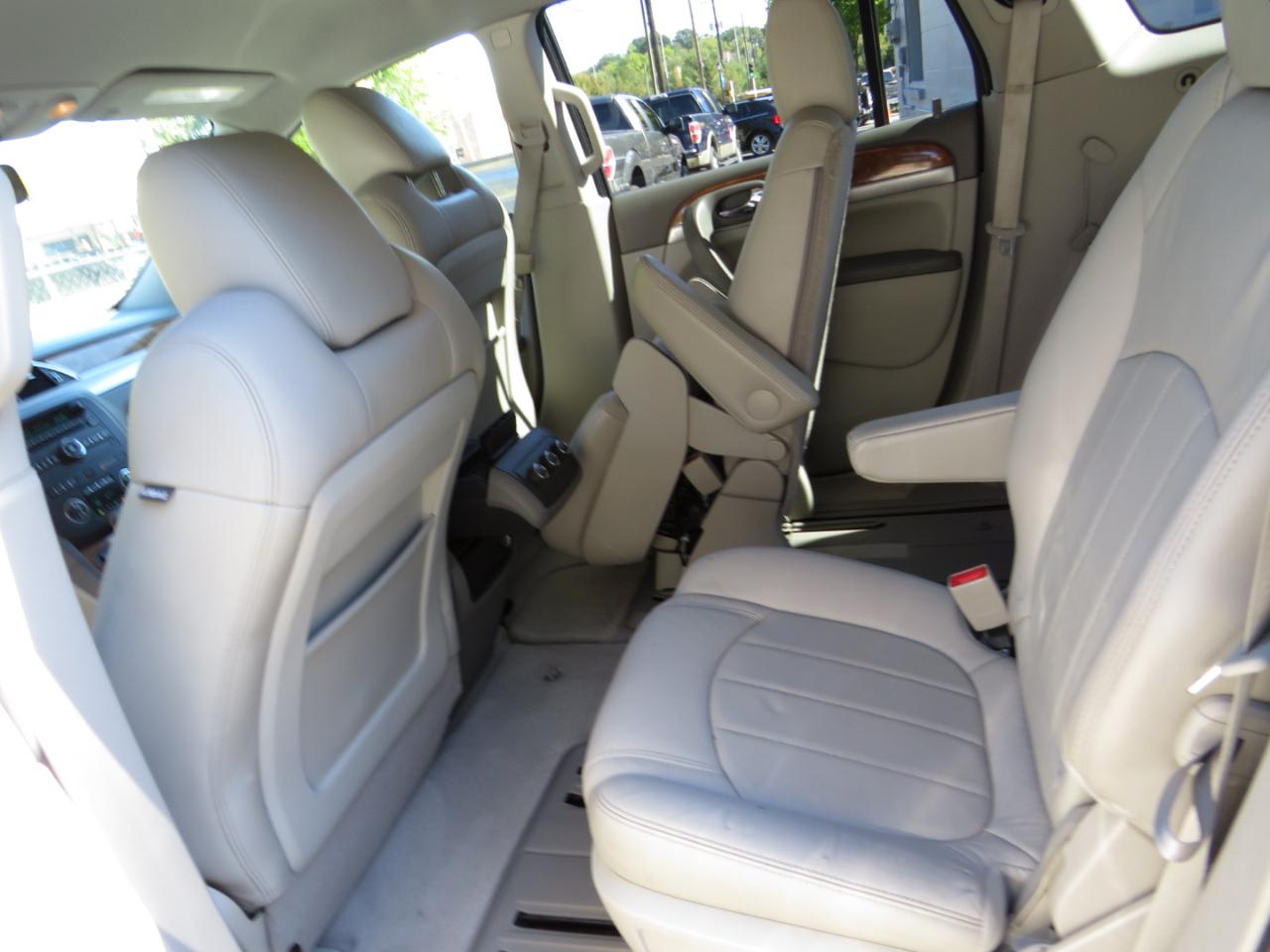Buick Enclave AWD 4dr CXL-1 2011