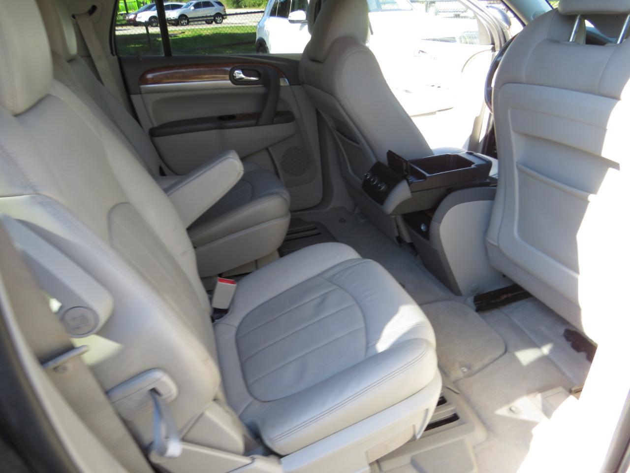 Buick Enclave AWD 4dr CXL-1 2011