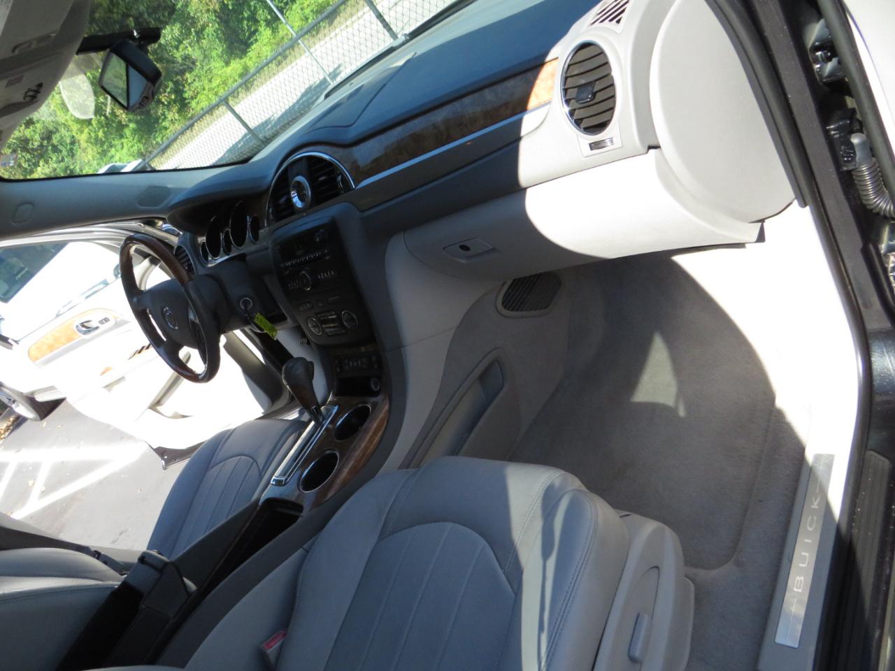 Buick Enclave AWD 4dr CXL-1 2011